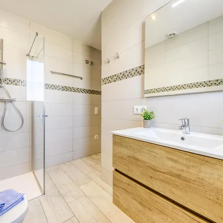 בית נופש Mon Petit Paradis By Interhome