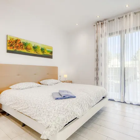 בית נופש Mon Petit Paradis By Interhome